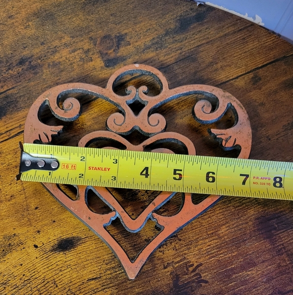 Pampered Chef Round up from the heart cast iron &copper trivet - Picture 5 of 9